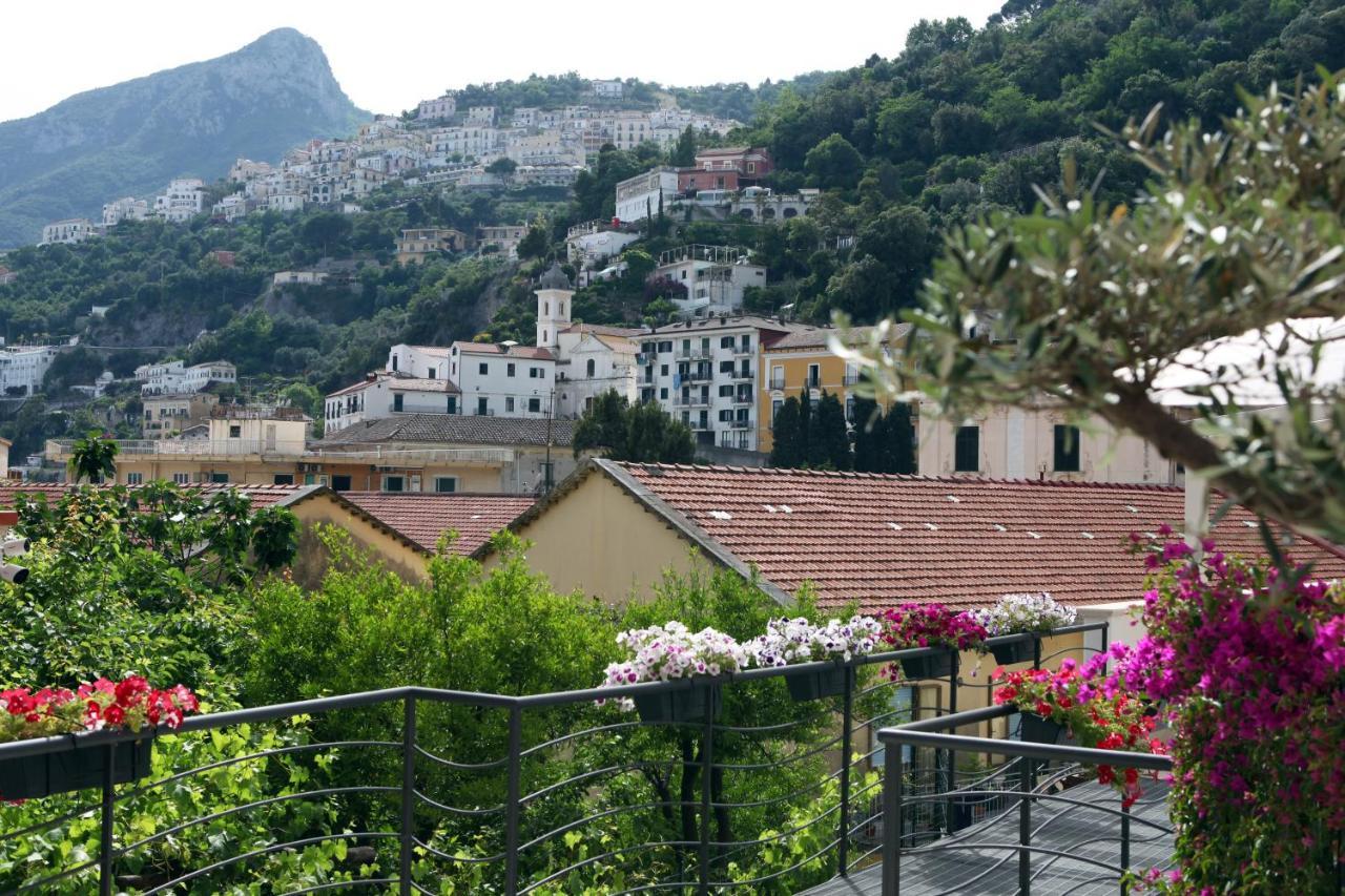 Aretusa Resort Amalfi Coast В'єтрі Екстер'єр фото