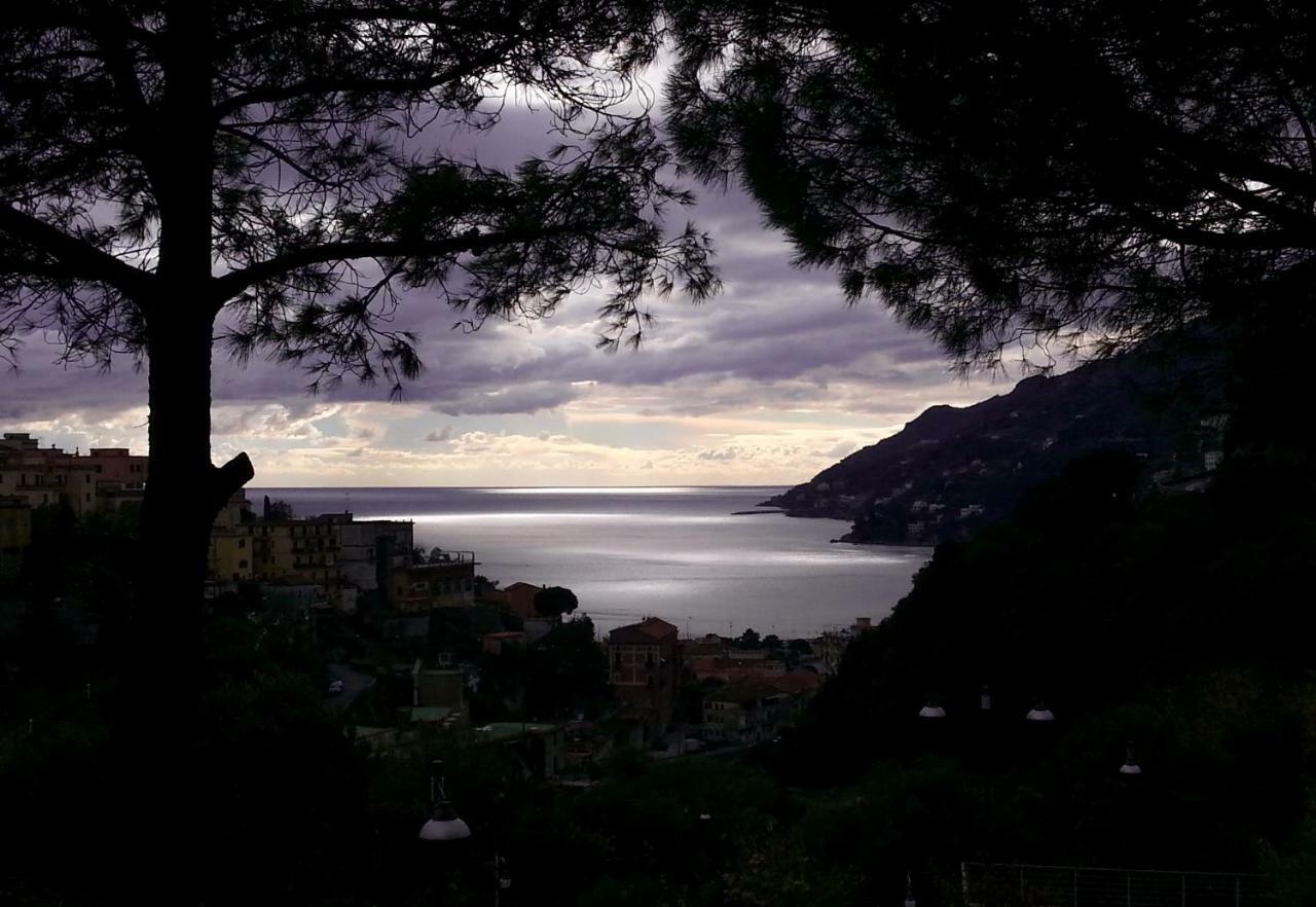 Aretusa Resort Amalfi Coast В'єтрі Екстер'єр фото